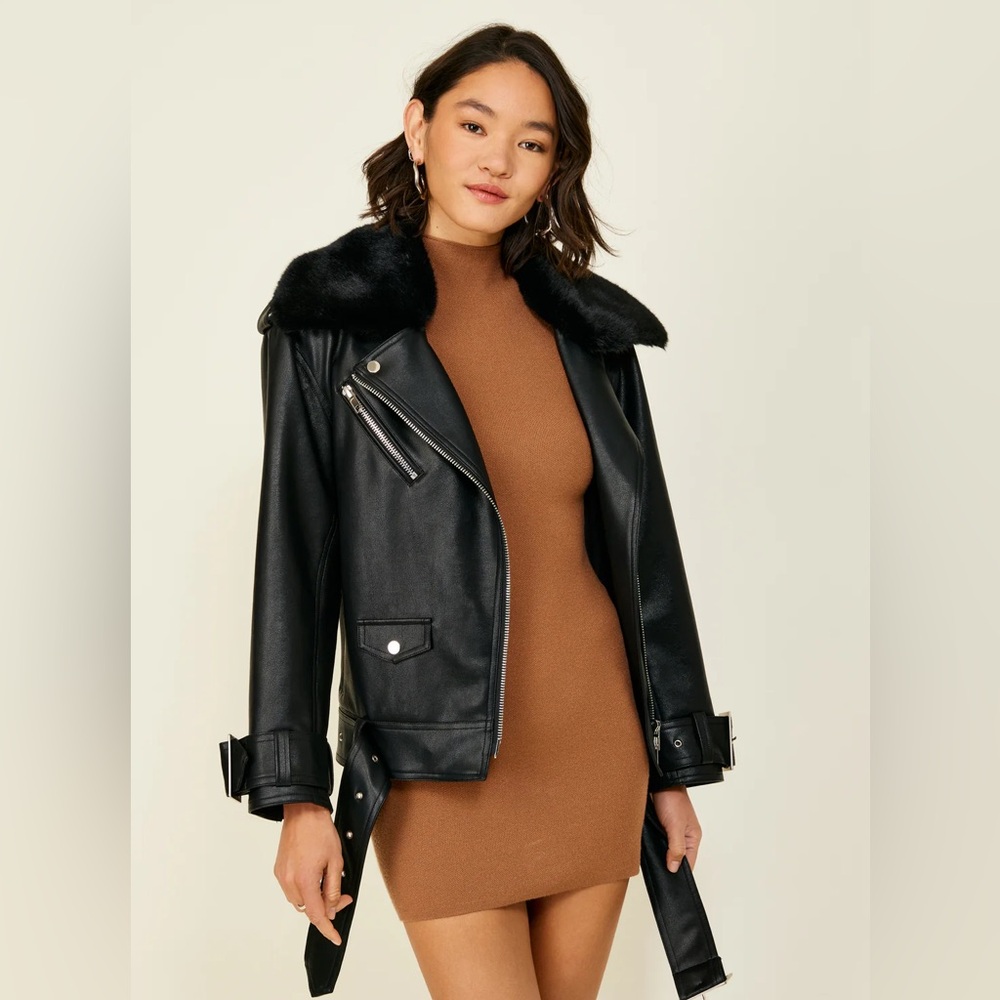 NWT Women's Black Moto Jacket with Removable Faux Fur Collar